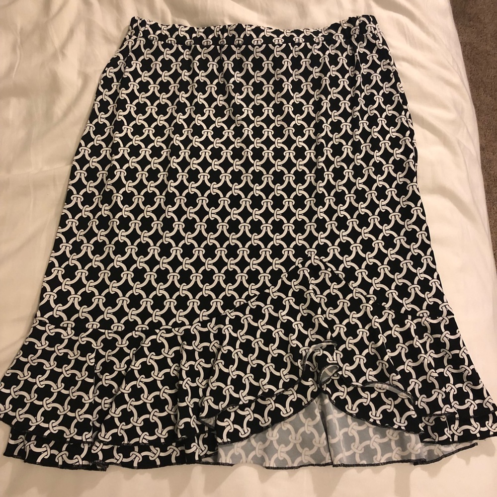 White House Black Market Skirt